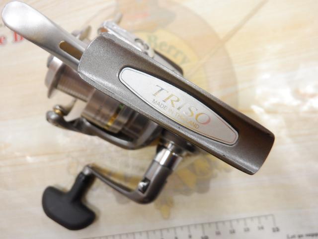 ダイワ トライソSHOX 2500LBD ダイワ(Daiwa) トライソ SHOX 2500LBD 00055352｜アウトドア用品