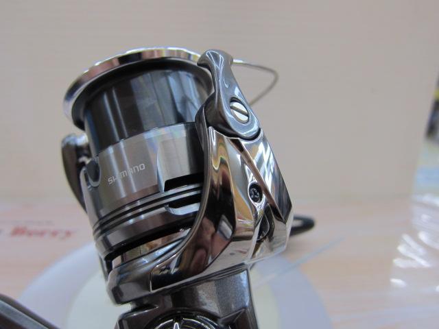 SHIMANO - 【中古/極上品】 シマノ 24 ツインパワー 4000MHG   /T206M SHIMANO - 【中古/極上品】 シマノ 24 ツインパワー 4000MHG