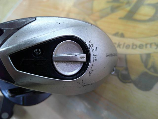 スコーピオンDC7　値下げしました！ シマノ(SHIMANO) 11スコーピオンDC7 右 ☆セール特別割引品