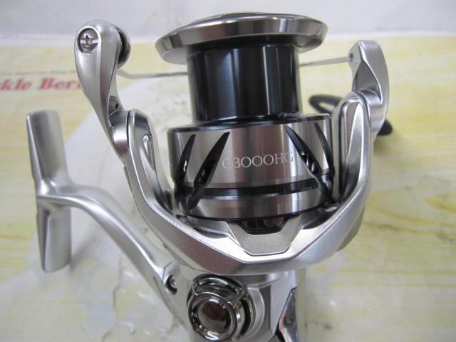 23STRADIC C3000HG 未使用　23ストラディックc3000hg SHIMANO (シマノ) リール 23ストラディック @ C3000HG