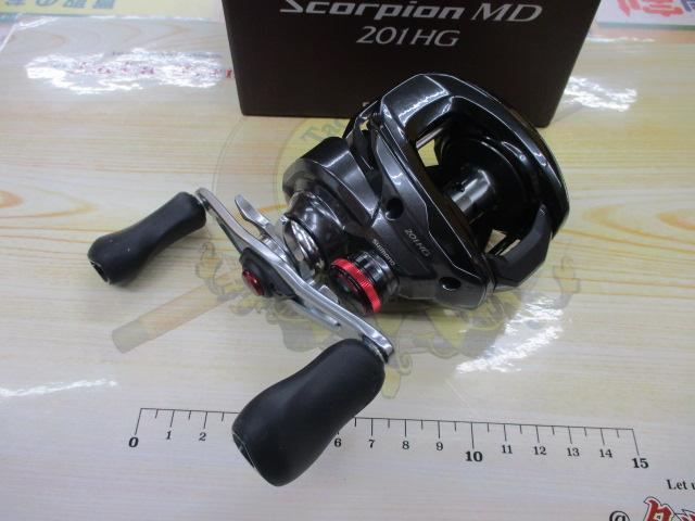 SHIMANO 24スコーピオンMD 201HG ブラックカスタムYOROI シマノ ベイトリール 24スコーピオン MD 201HG(左): リール