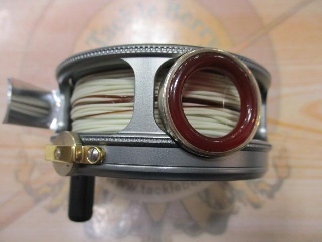 ラッカゴスペル(パーフェクトコールドフレイム抜き)スリーブ付き Amazon | Louisville Slugger 2025 Meta® (-10) USA 野球バット