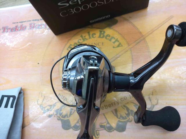 最終値下げシマノ　21セフィアXR C3000SDHHG ボディのみ 最終値下げシマノ 21セフィアXR C3000SDHHG ボディのみ 最終