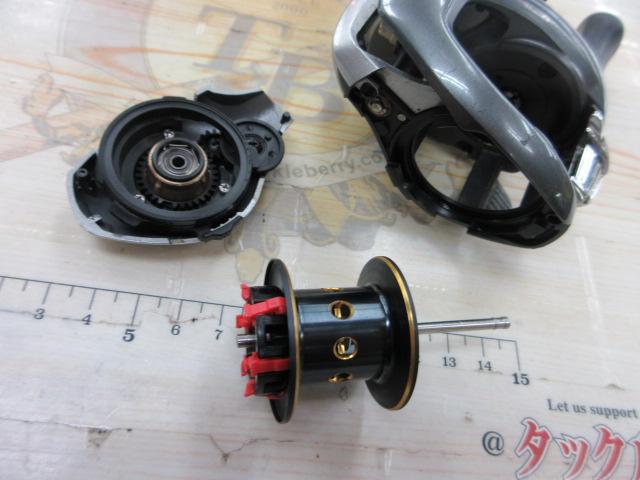 シマノ 13 メタニウムXG RH(右）・極上品！ Amazon | シマノ(SHIMANO) ベイトリール 13 メタニウム HG RIGHT