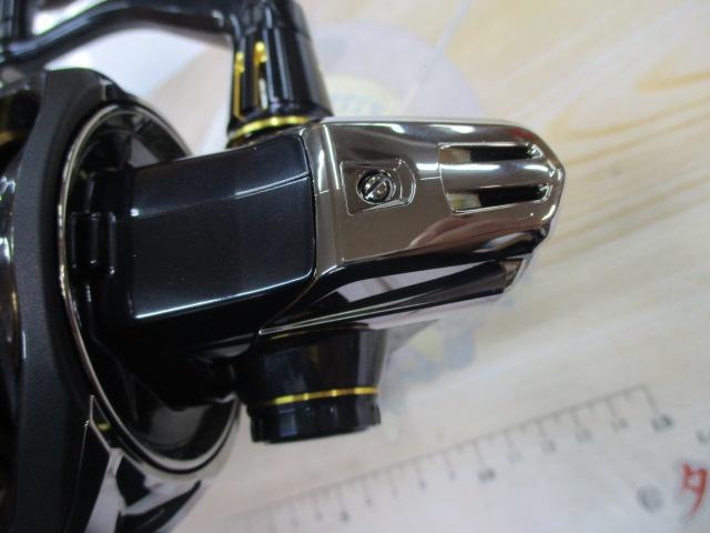 4台出品中！19 STELLA SW 8000HG シマノ(SHIMANO) 19ステラ SW 8000HG ☆セール特別割引品 ステラ