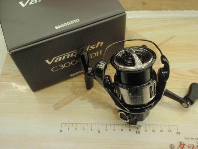 シマノ　23ヴァンキッシュ C3000SDH未使用品 シマノ(SHIMANO) 23 ヴァンキッシュ C3000MHG ☆特別割引品