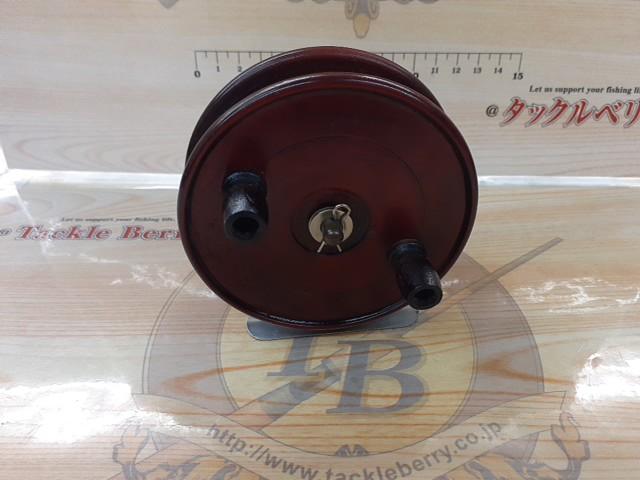 重利作ウッドリール