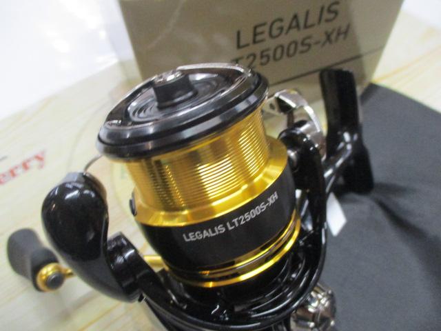 ダイワ　23レガリス　LT2500S-XH 中古美品 ダイワ レガリス LT2500S-XH (リール) 価格比較 - 価格.com