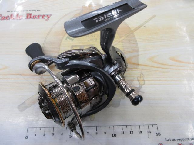 ダイワ　15 ルビアス　2510PE-H Amazon | ダイワ(Daiwa) スピニングリール 15 ルビアス 2510PE-H
