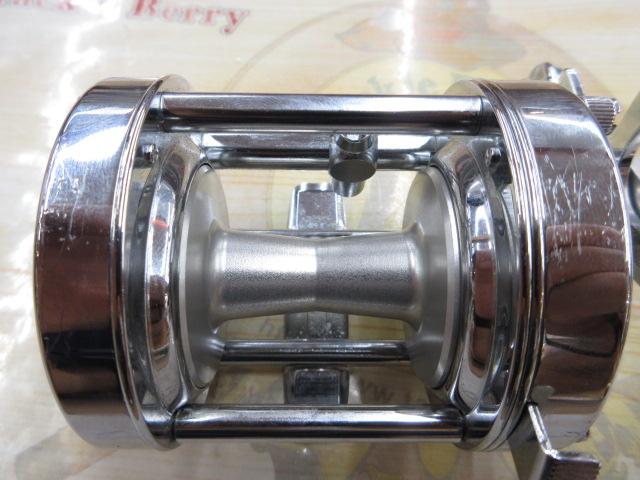 ABU 6500CS ロケット クロームメッキ　廃盤アルミハンドル付き 中古品 ABU 6500CS ロケット クロームメッキ 廃盤アルミハンドル付き