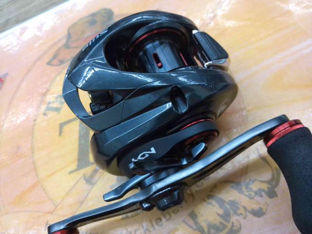 Stile 101XGブラック/レッド リール Amazon | シマノ(SHIMANO) ベイトリール 両軸 16 スティーレ