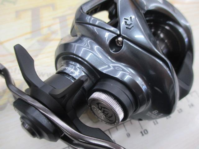 未使用に近い　ダイワ　25TATULA タトゥーラ SV TW 100XHL ダイワ ベイトリール 25タトゥーラ SV TW 100H(右)【即日発送】(100H