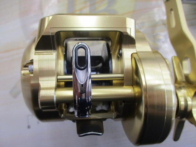 【未使用】オシアコンクエスト CT 301PG 18 シマノ(SHIMANO) 18 オシアコンクエストCT 301PG(左) 038234