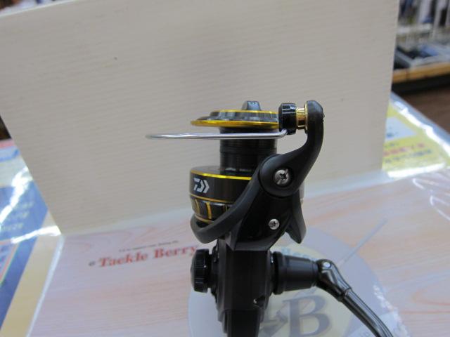 ダイワ 16BG 5000H スピニングリール 中古 美品 PE4ライン付き ダイワ 16BG 5000H スピニングリール 中古 美品 PE4ライン付き