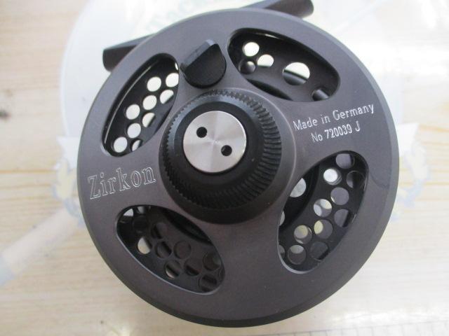 ジルコン #0 ダークネイビー