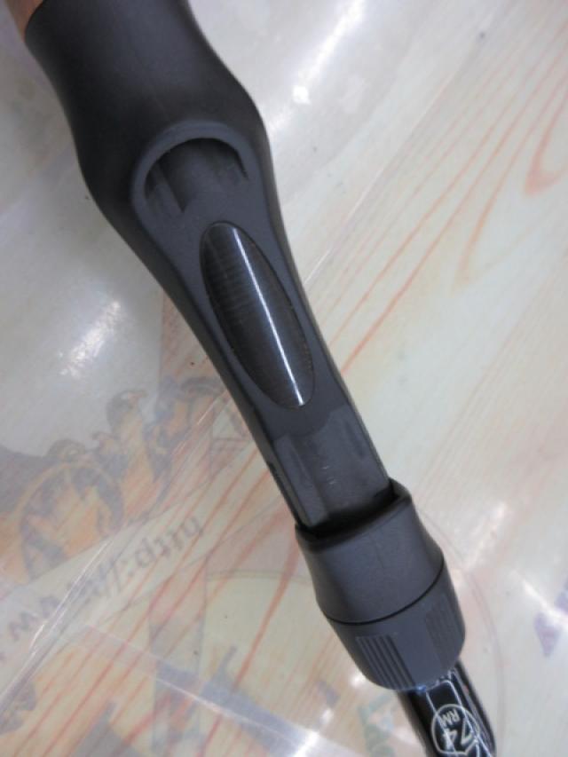 モンストロ 74チタンガイド