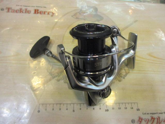 SHIMANO - シマノ)19ストラディックC3000XG 新品未使用 最終価格 シマノ(SHIMANO) 19ストラディック C3000 ストラディック