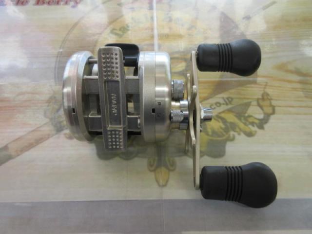 シマノ　ベイトリール AXIS 100 アクシス 100　バージョン2 SHIMANO AXIS 100 VERSION 2 ベイトリール シマノ(SHIMANO) 02