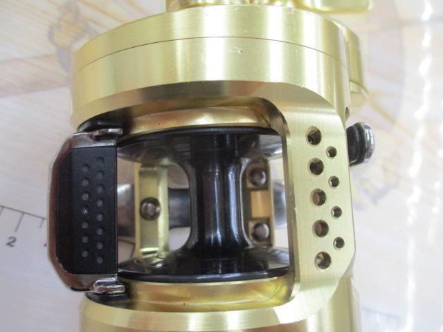 SHIMANO - 【中古/美品】 シマノ 15 オシアコンクエスト 301HG   /SR036M 2025年最新】オシアコンクエスト301hgの人気アイテム - メルカリ