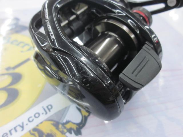 【送料無料❗️】シマノ　17スコーピオンDC 100 シマノ(SHIMANO) 17 スコーピオンDC 100 RIGHT(右) ○廃番 完売