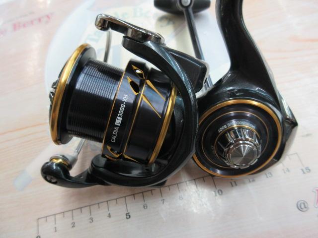 ダイワ　21カルディア LT 3000-XH スピニングリール　新品未使用 DAIWA（釣り） 【目玉商品】ダイワ 21 カルディア LT3000 (2021