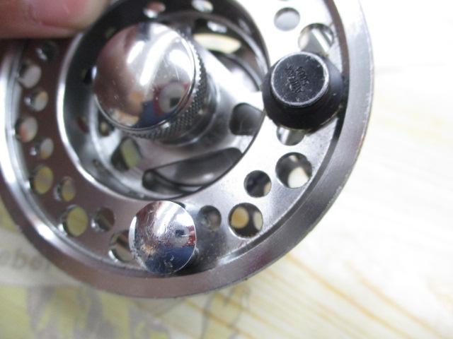 波堤チヌ70Dスモークシルバー