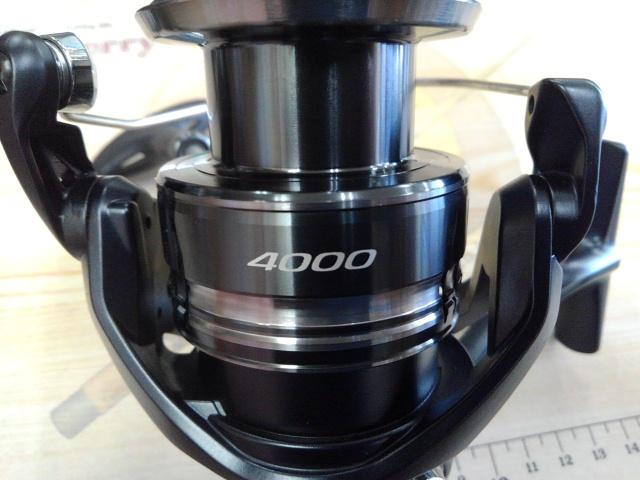 シマノ　ミラベル4000 シマノ ミラベル 4000XG (リール) 価格比較 - 価格.com
