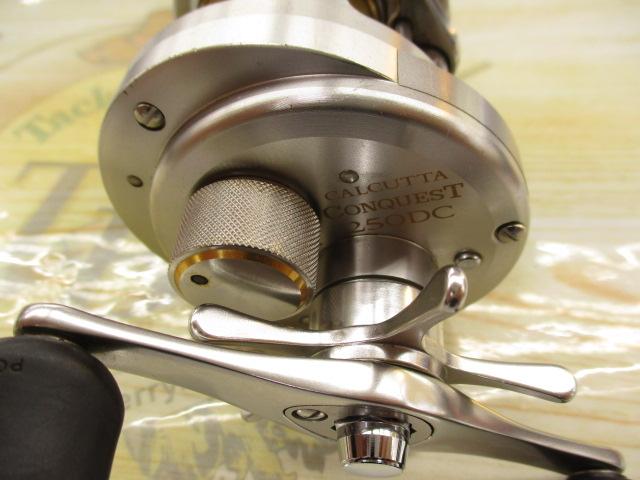 シマノ　カルカッタコンクエスト250DC　05カルカッタコンクエスト SHIMANO シマノ 05カルカッタコンクエスト250DC 01876 ベイト