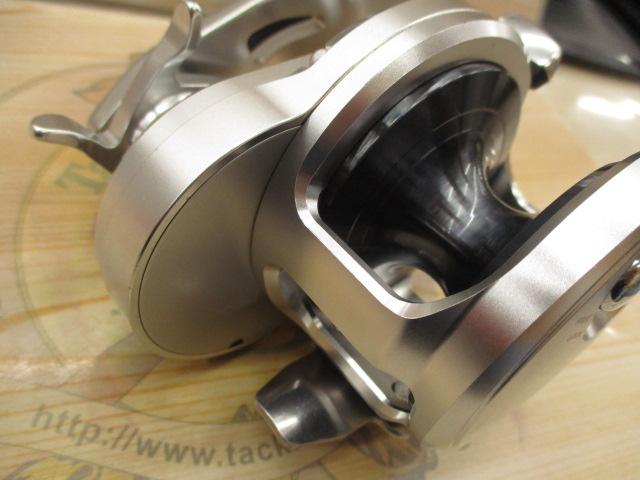 17オシアジガー 2000NRHG｜＠ベリーネット 日本最大新品中古釣具WEB