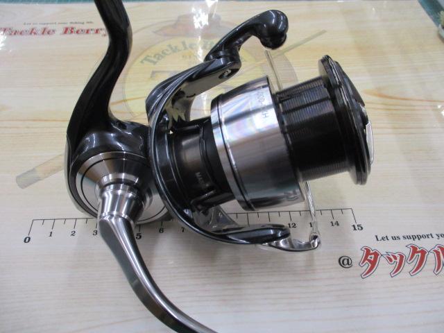 24セルテート　LT4000-CXH 極美品 DAIWA ダイワ 24 セルテート LT4000-CXH 061182 スピニング