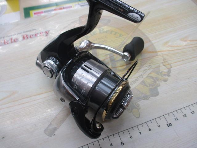 12ヴァンキッシュc2500hgs 中古美品 シマノ 12ヴァンキッシュ C2500HGS/R378M 小型番手 スピニング