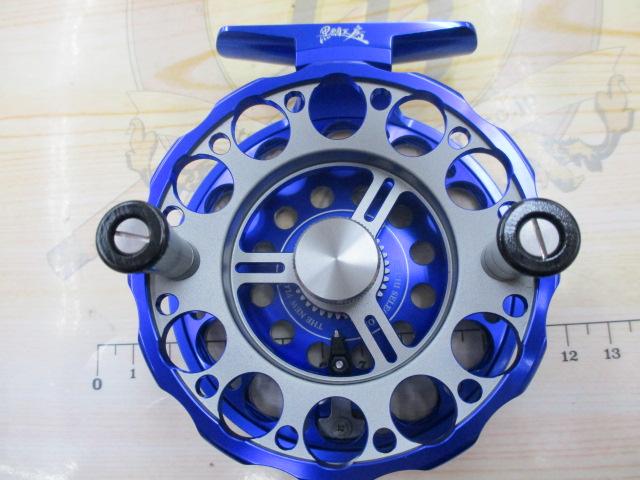 黒鯛師 THEヘチセレクションZ 88W BT ブルー/チタン