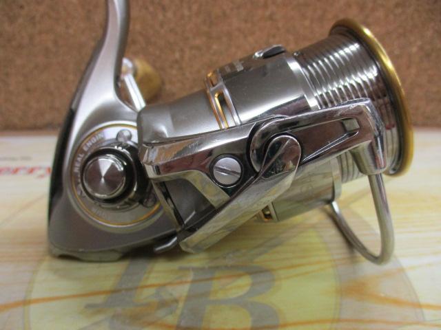 イグジスト　2508 DAIWA ダイワ 05イグジスト 2508 05ｲｸﾞｼﾞｽﾄ 2508 ダブルハンドル