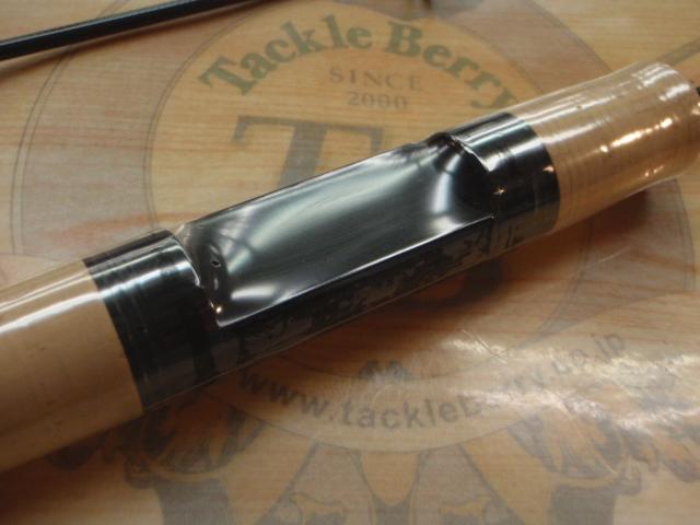 ダーインスレイヴ 61UL-H ブラックヴェスパイン リールフードBK