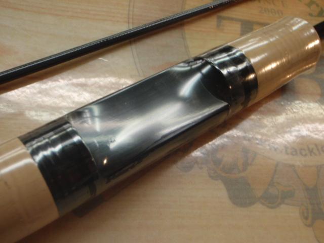 ダーインスレイヴ 61L-H ブラックヴェスパイン リールフードBK