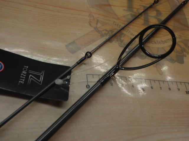 ダーインスレイヴ 61L-H ブラックヴェスパイン リールフードBK