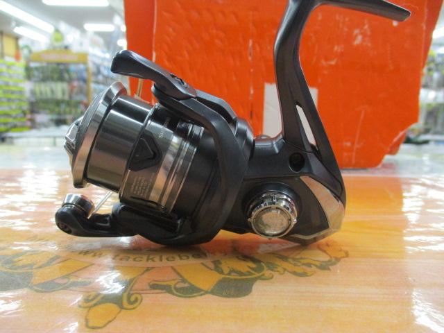 未使用 SHIMANO MIRAVEL C2000SHG シマノ 22 ミラベル C2000SHG (2022年モデル) スピニングリール