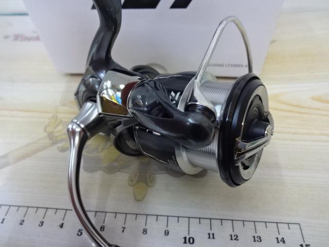 DAIWA 24ルビアスLT2500S-XH 未使用品❗️ DAIWA（釣り） ダイワ 24ルビアス LT2500S-XH / スピニング