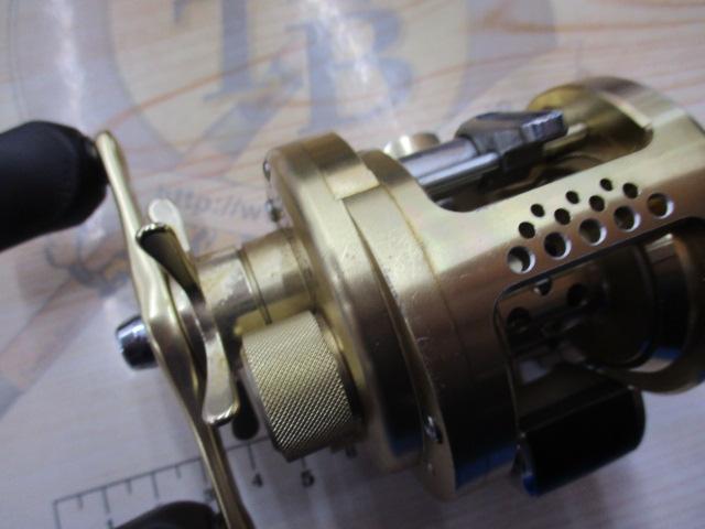 01 カルカッタコンクエスト 101 シマノ カルカッタ コンクエスト 101 左 (リール) 価格比較