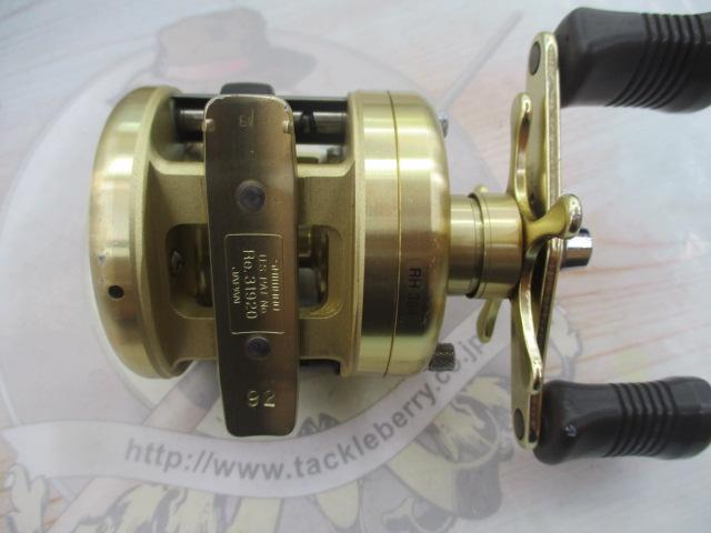 SHIMANO - カルカッタ　101XT シマノ(SHIMANO) 12カルカッタ 101 左 028327｜アウトドア用品