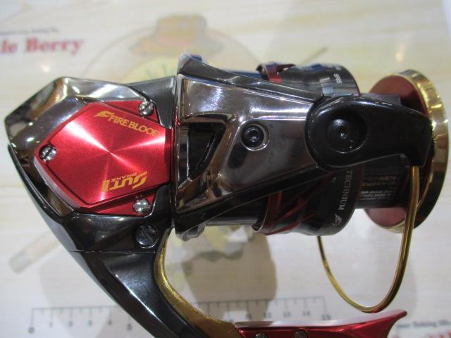 ファイアブラッド　c3000dxxgs右 シマノ 24 BB-Xテクニウム ファイアブラッド C3000DXXG SR(右