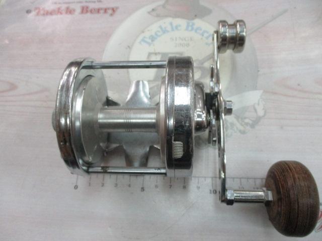 両軸リール シルバー/ブラック ベイトリール シルバー/ブラック 両ハンドル シルバー ベイト