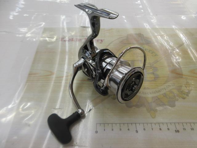 ダイワ 18 イグジストLT3000S-CXH 未使用 ダイワ 18 イグジスト LT 3000S-CXHボディ 超美品 - メルカリ