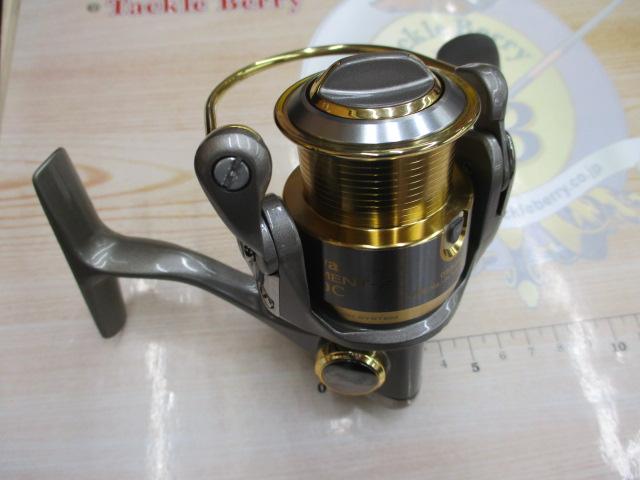 [美品] ダイワ　トーナメント Z 1500C　スピニングリール Yahoo!オークション -「トーナメントz 1500」(ダイワ