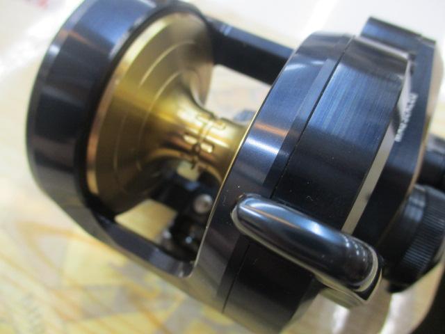 22ソルティガ　15H-SJ 未使用品　右 ダイワ ベイトリール 22ソルティガ 15H-SJ(右)(15H-SJ): リール