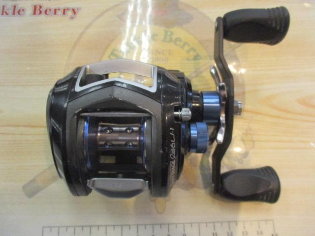 Abu Garcia Salty Stage REVO LJ-1 本体 中古品 Abu Garcia Salty Stage REVO LJ-1 本体 中古品 中古品