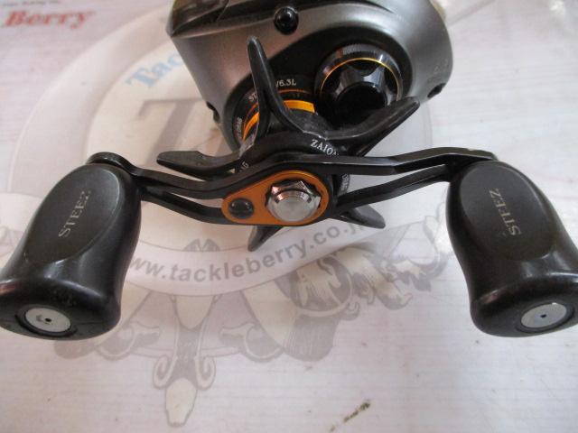 ダイワ スティーズ • SV6.3L✨美品✨ ダイワ スティーズ sv6.3l ベイトリール ブラック/オレンジ