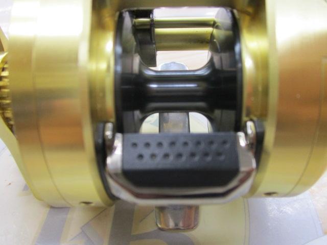 【未使用】オシアコンクエスト CT 301PG 18 シマノ(SHIMANO) 18 オシアコンクエストCT 301PG(左) 038234