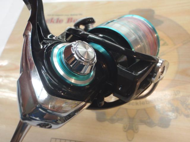 エメラルダスlt3000s c dh 箱付き ダイワ エメラルダス LT 3000S-C-DH ダイワ エメラルダス LT