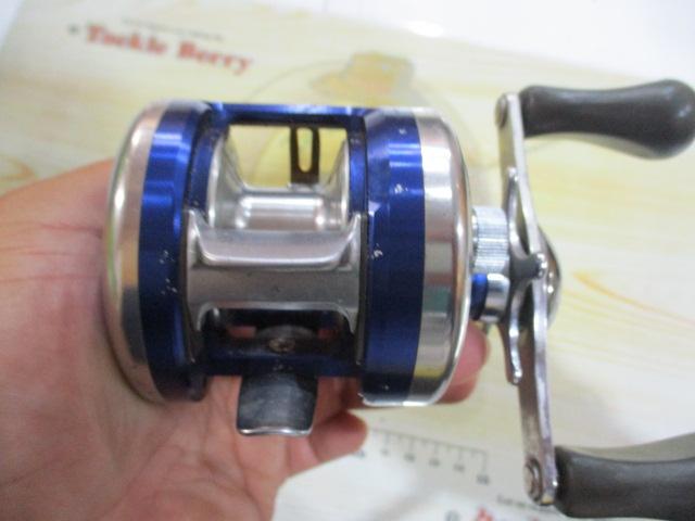 【最終値下げ！】Daiwa ミリオネアブルーバッカー200BB ダイワ(Daiwa) ミリオネア ベイエリアスペシャル200BB(ブルー